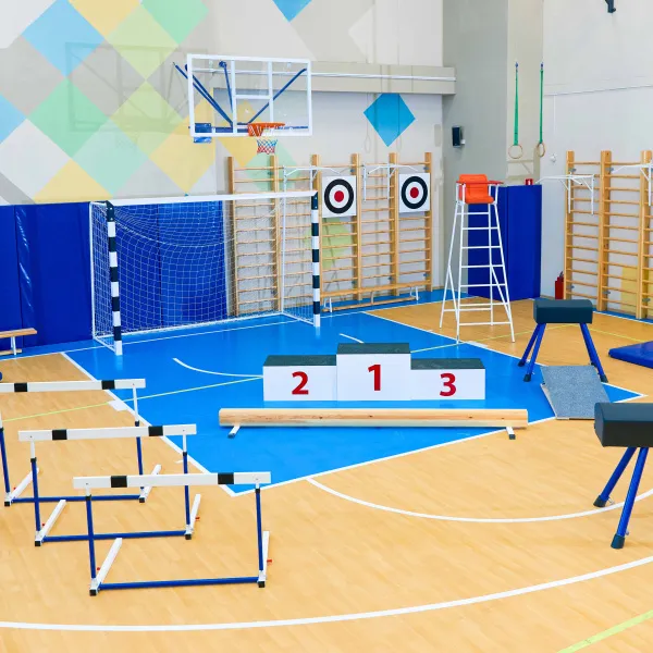 Щит баскетбольный игровой (монолитный поликарбонат) 1050х1800 мм ZAVODSPORTA за 47&nbsp;600 ₽ в Перми